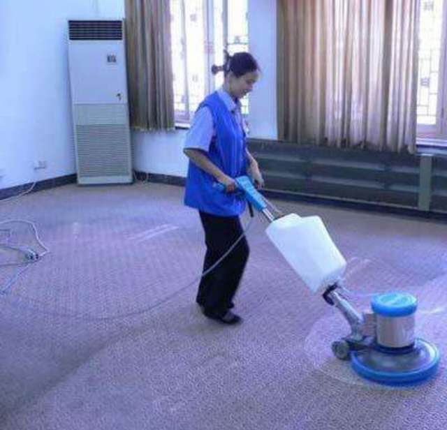 全场景清洁服务 从家庭到公共空间的现代化解决方案