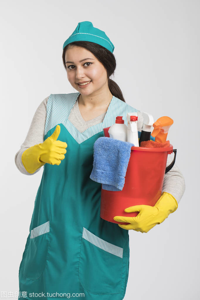 洁净之光 年轻女子手中的责任与希望